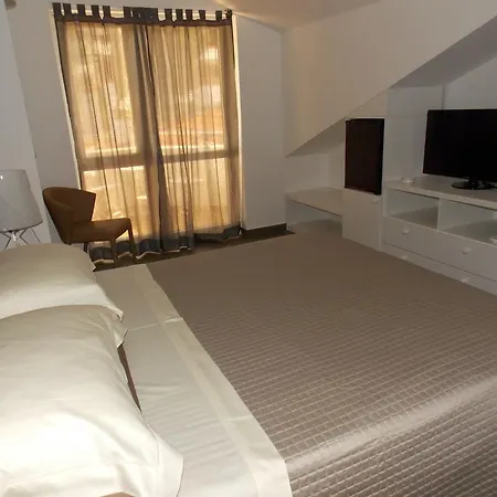 Guest house Corte Dei Merli Suite & Room 3*